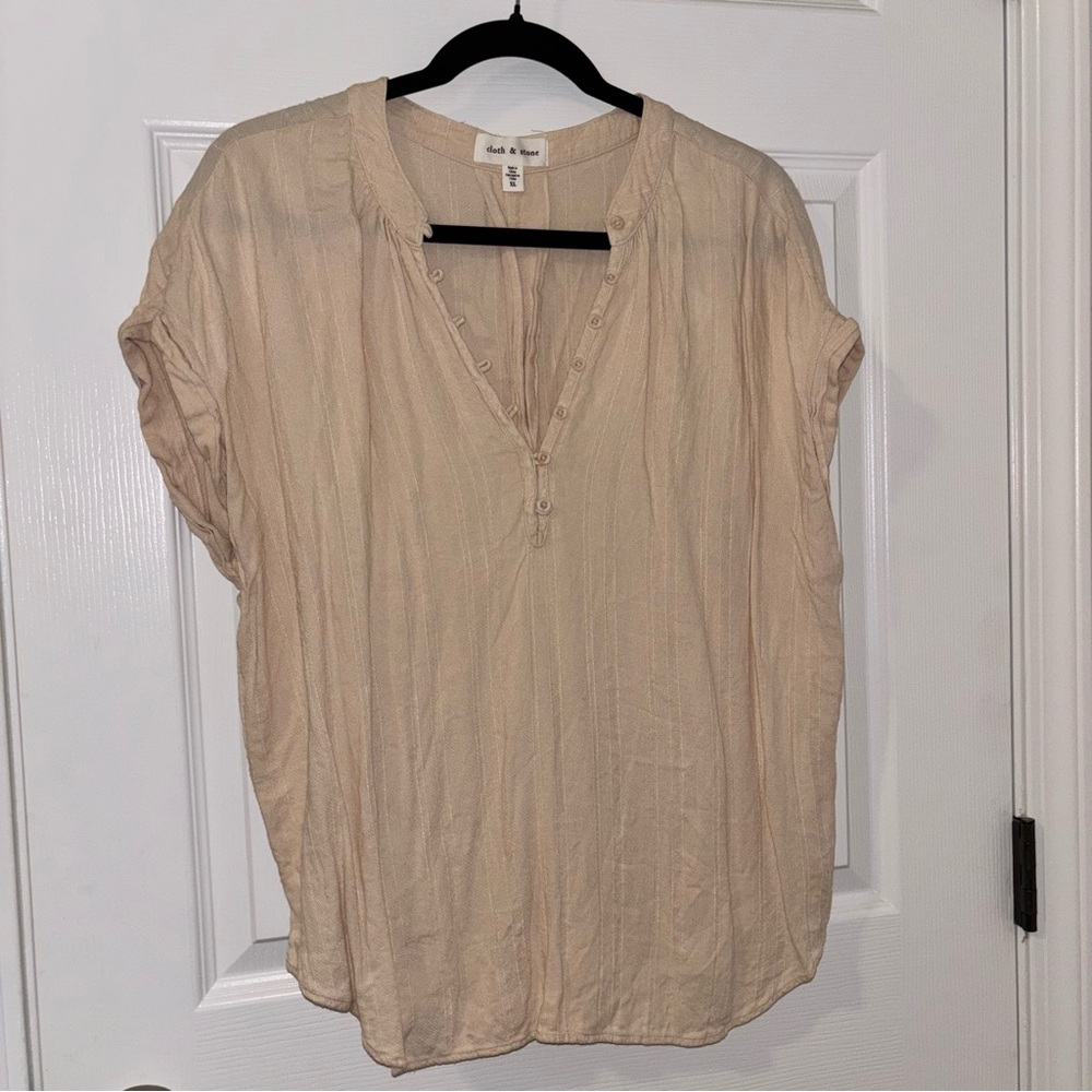 Cloth & Stone Tan Button-Down Blouse